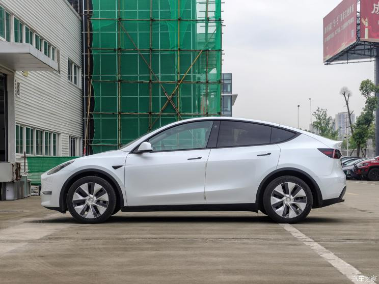 特斯拉中國 Model Y 2021款 長續(xù)航全輪驅(qū)動版