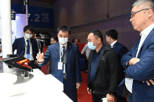 曼德電子電器2021上海國際車展首日贏得開門紅