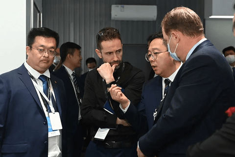 曼德电子电器2021上海国际车展首日赢得开门红 曼德电子电器2021上海国际车展首日赢得开门红