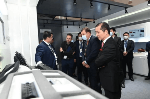 曼德电子电器2021上海国际车展首日赢得开门红 曼德电子电器2021上海国际车展首日赢得开门红