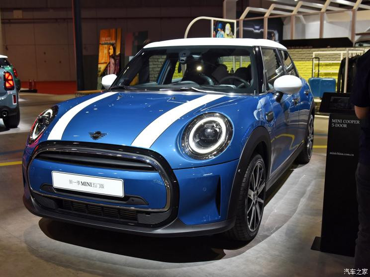 MINI MINI 2022款 1.5T COOPER 经典派 五门版