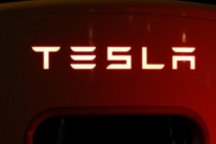 特斯拉摘得Q1新能源车销冠 专家：4月在华销量必然下降