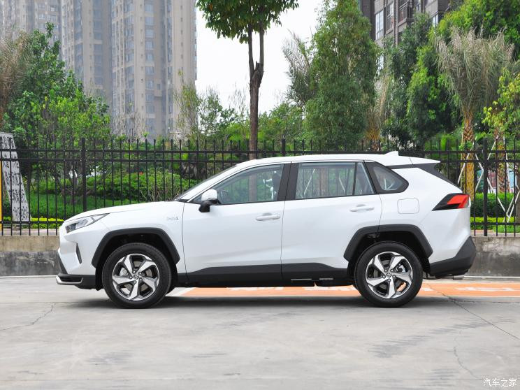 一汽丰田 RAV4荣放双擎E+ 2021款 2.5L 两驱精英Pro