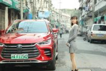 今天我们采访了一个非典型“迪粉”