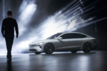 蔚来，还差一点