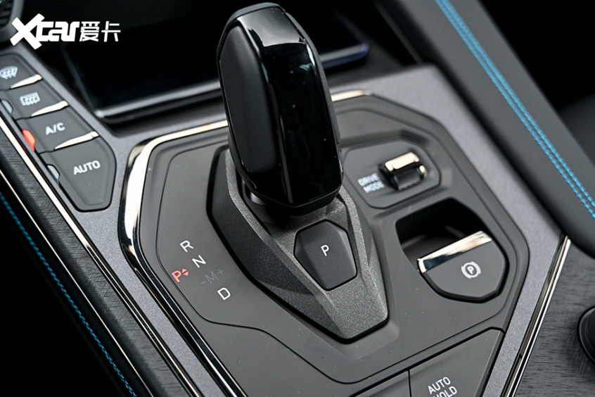 試駕領(lǐng)克05 PHEV