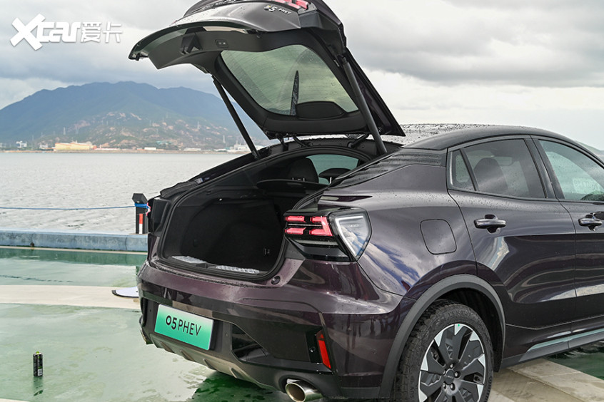 試駕領(lǐng)克05 PHEV