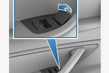 特斯拉回应Model 3断电致车主被困车内