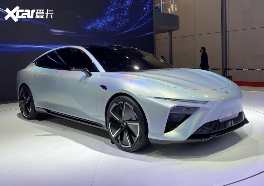 2021上海車展：哪吒全新轎車命名哪吒S