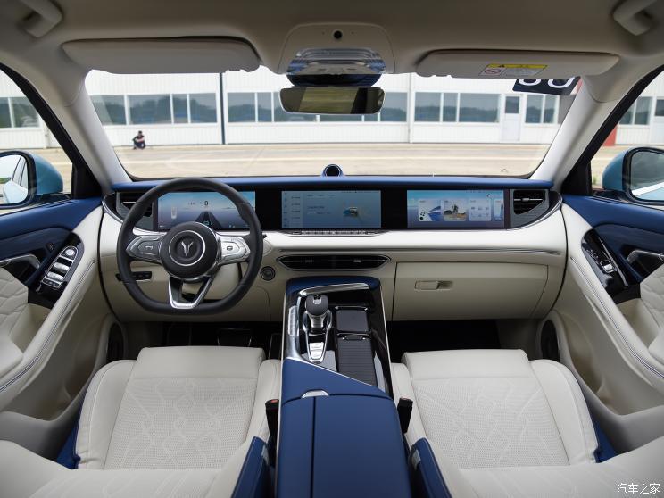 嵐圖汽車(chē) 嵐圖FREE 2021款 四驅(qū)增程版尊享包