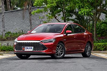 油耗低/后排空间一般 秦PLUS DM-i口碑