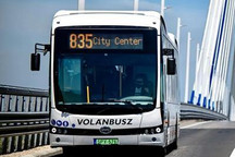 比亚迪首台跨国运营纯电动巴士交付