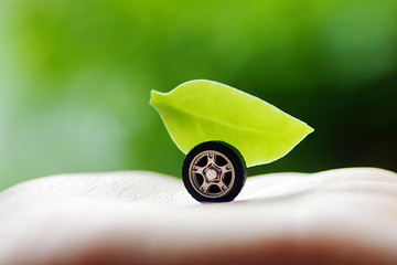 新能源车大战加剧 英国粮草先行拟建立电池超级工厂