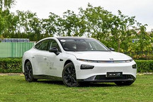 小鹏汽车港股IPO发行价最高180港元/股