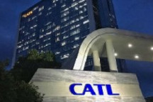 宁德时代与特斯拉签订协议：连续4年向特斯拉提供电池