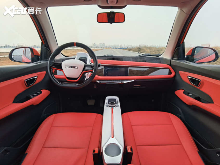 朋克汽車2021款朋克美美