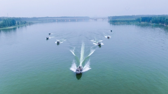 <a class='link'  target='_blank'>長城</a>炮，長城炮