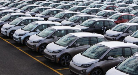 销量,比亚迪,新能源汽车销量,Model Y,新能源汽车 销量,比亚迪,新能源汽车销量,Model Y,新能源汽车