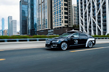 元戎启行正式开放深圳无人车运营，自动驾驶成本不超过25万