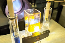 研究人員利用陽光有效從水中分離氧分子 使氫氣生產更簡單