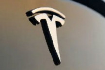 特斯拉无极耳电池来袭 国内这一公司现处试产 对极耳设备厂商或难言利好