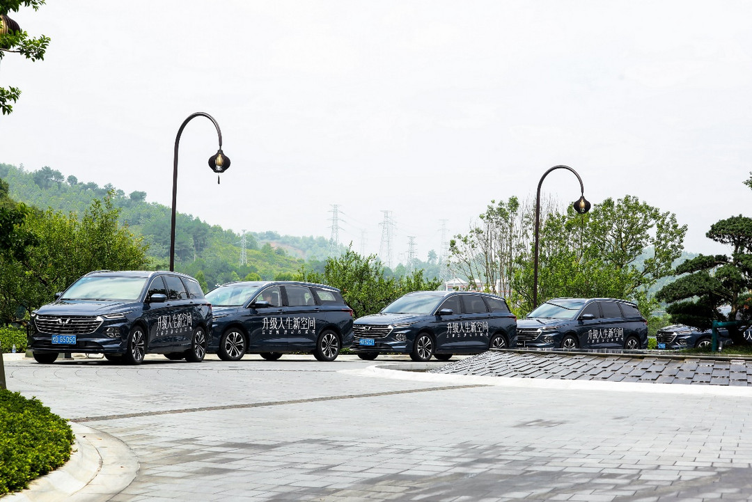 五菱凱捷上市8個月勁銷6萬臺，開創(chuàng)大四座家用車新品類