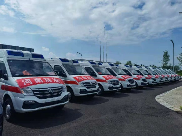 40 аварийно-спасательных машин SAIC MAXUS прибыли в Хэнань, чтобы присоединиться к борьбе с наводнением и последовательность действий при стихийных бедствиях 