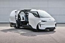 也许现在天马行空，但未来没准会成为现实，保时捷Renndienst内饰