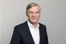 采埃孚发布上半年财报，销售额同比激增43%