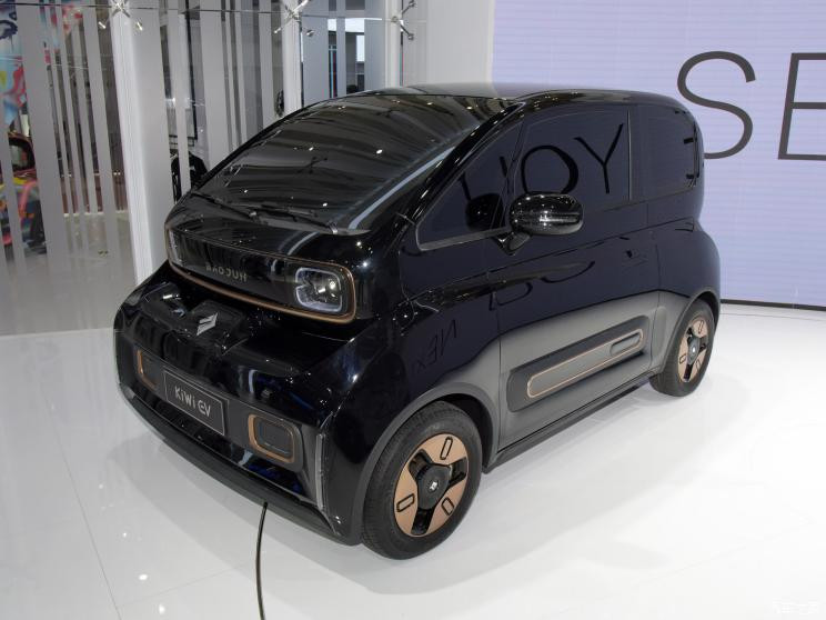 上汽通用五菱 宝骏KiWi EV 2021款 先锋派