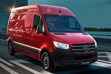 NHTSA对梅赛德斯奔驰厢式车发起调查