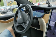 就用攝像頭 特斯拉自動泊車功能采用純視覺感知法操作