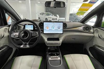 海洋美学设计 比亚迪海豚实车内饰曝光