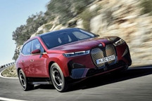 宝马集团创新科技旗舰iX再次树立豪华汽车智能网联标杆