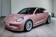 小姐姐看你長(zhǎng)相甜美 有臺(tái)車非常適合你