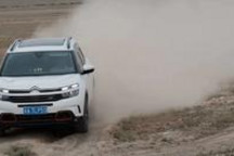 把天逸开进画里 品味法国人的浪漫