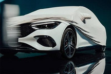 前脸造型犀利 奔驰EQE最新预告图发布