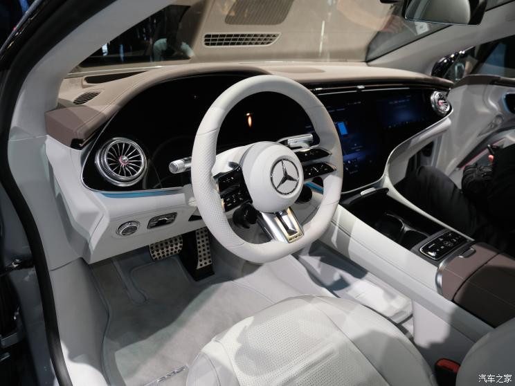 梅賽德斯-AMG 奔馳EQS AMG 2022款 AMG EQS 53 4MATIC+ 歐洲版