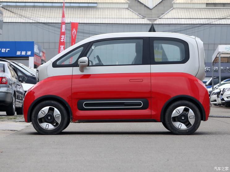 上汽通用五菱 寶駿KiWi EV 2021款 設(shè)計師