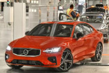 8月，沃尔沃“急刹”