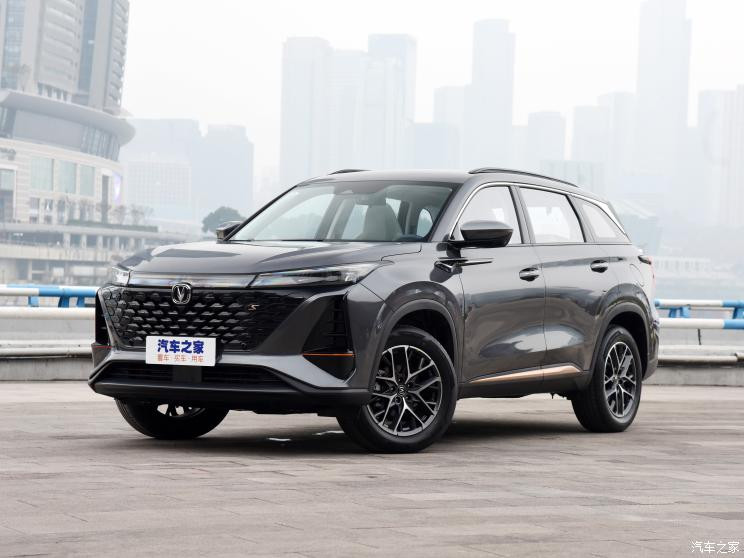 長(zhǎng)安汽車 長(zhǎng)安CS75 PLUS 2022款 第二代 基本型