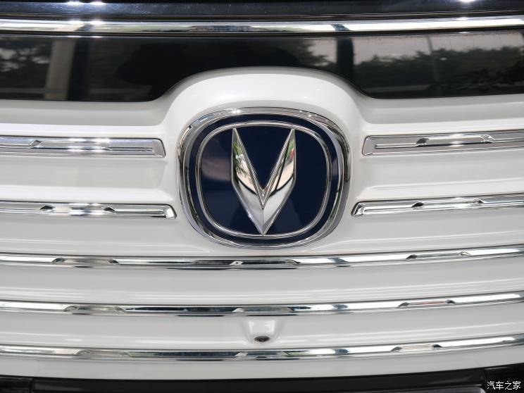 長(zhǎng)安汽車 長(zhǎng)安CS55純電版 2020款 標(biāo)準(zhǔn)續(xù)航 智享版