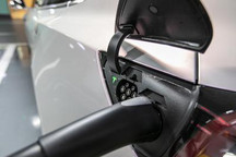 《美国消费者报告》：电车比油车质量差