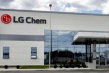 “万亿宁王”最强对手！LG新能源上市首日暴涨 韩国散户疯狂开户