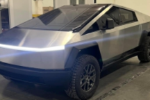 特斯拉Cybertruck交付艰难引不满！部分首批预定客户考虑退单