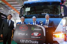 比亚迪在墨西哥交付纯电动半挂牵引车