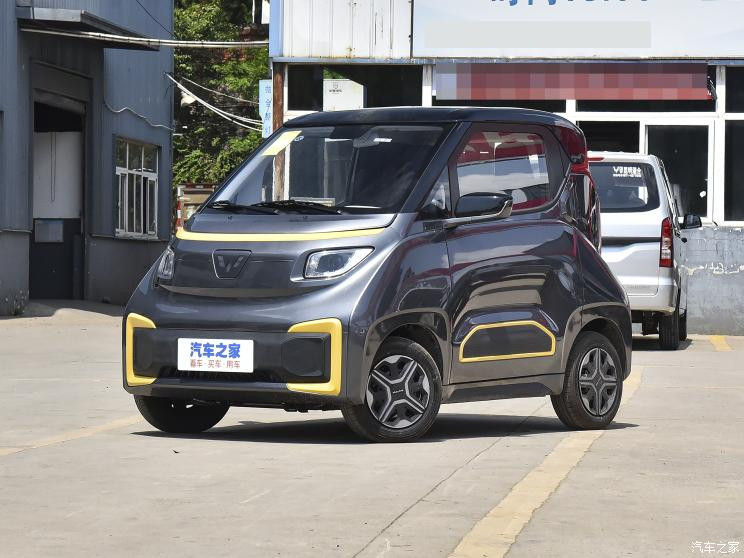 上汽通用五菱 五菱NanoEV 2021款 玩樂款