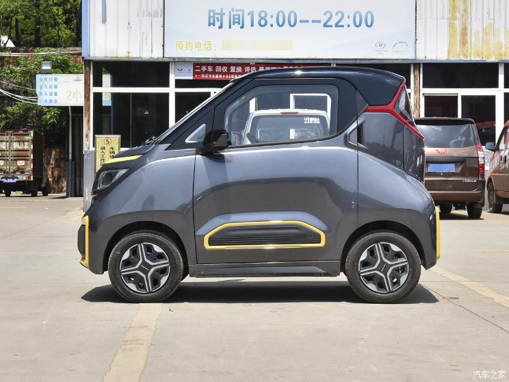 上汽通用五菱 五菱NanoEV 2021款 玩樂款