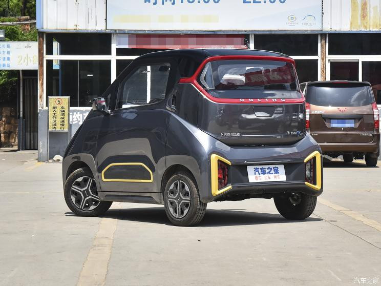 上汽通用五菱 五菱NanoEV 2021款 玩樂款