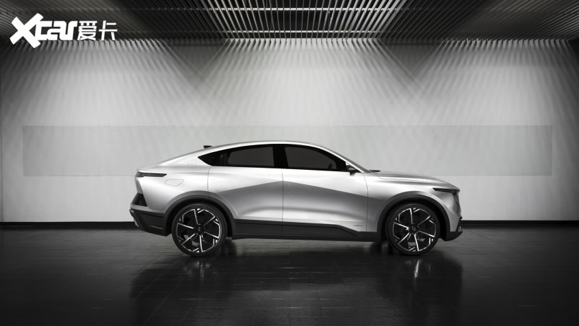 巴黎車展新車